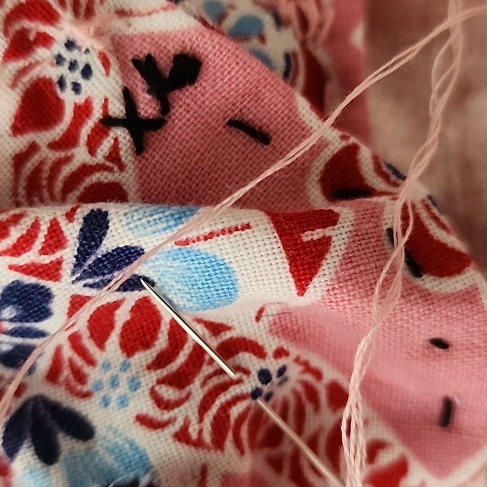 JABOT Slow Stitching 💞🩷🩷🩷BOW IN  FEEDSACK  TEXTILE NWT - Picture 4 of 16